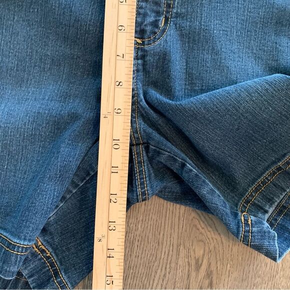 Croft & Barrow Shorts Women’s Sz 10 Blue Classic Fit Stretch High Rise 6” Inseam - Picture 12 of 13